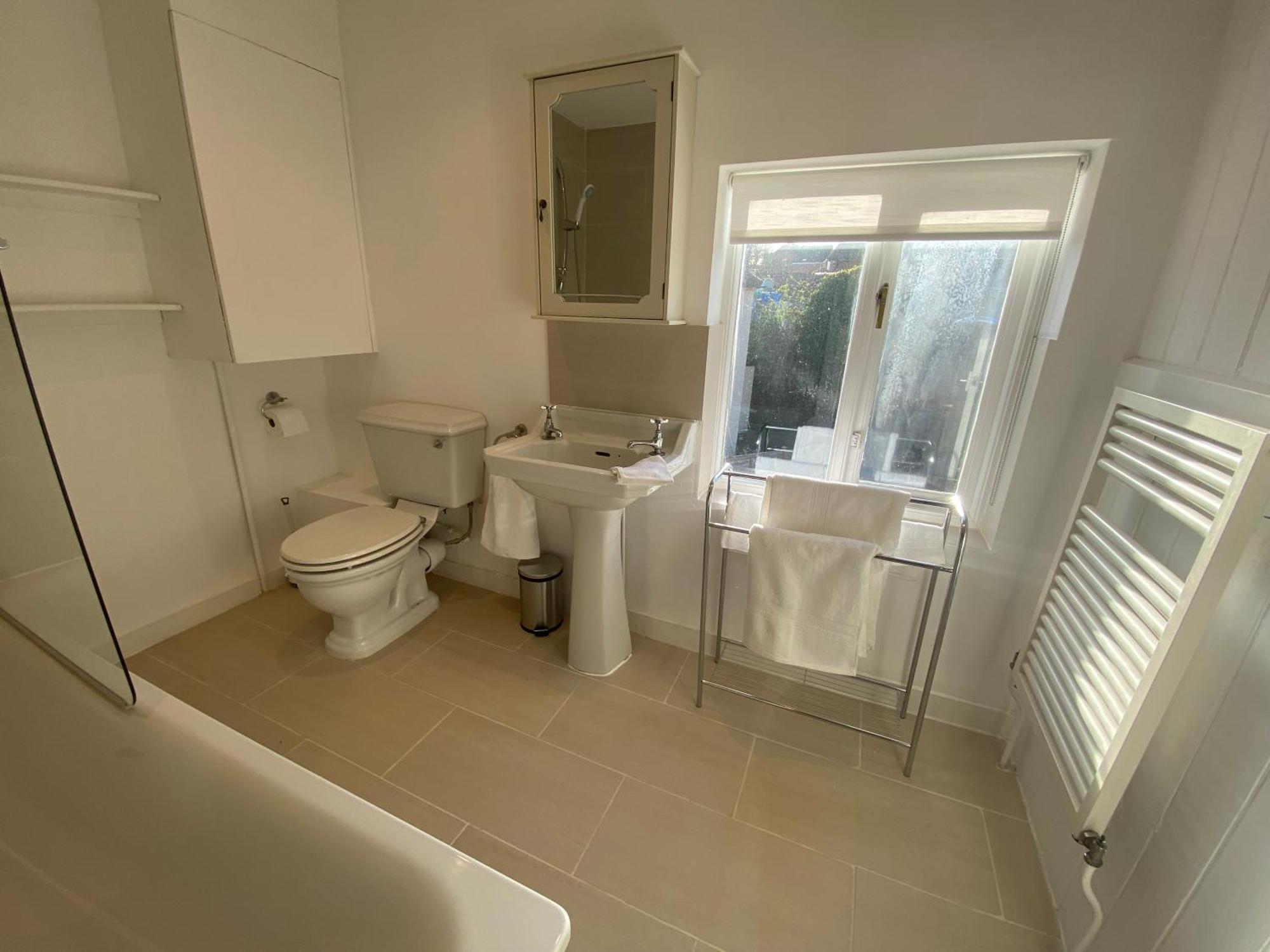 A Charming And Stylish Country Cottage. Hungerford Eksteriør bilde